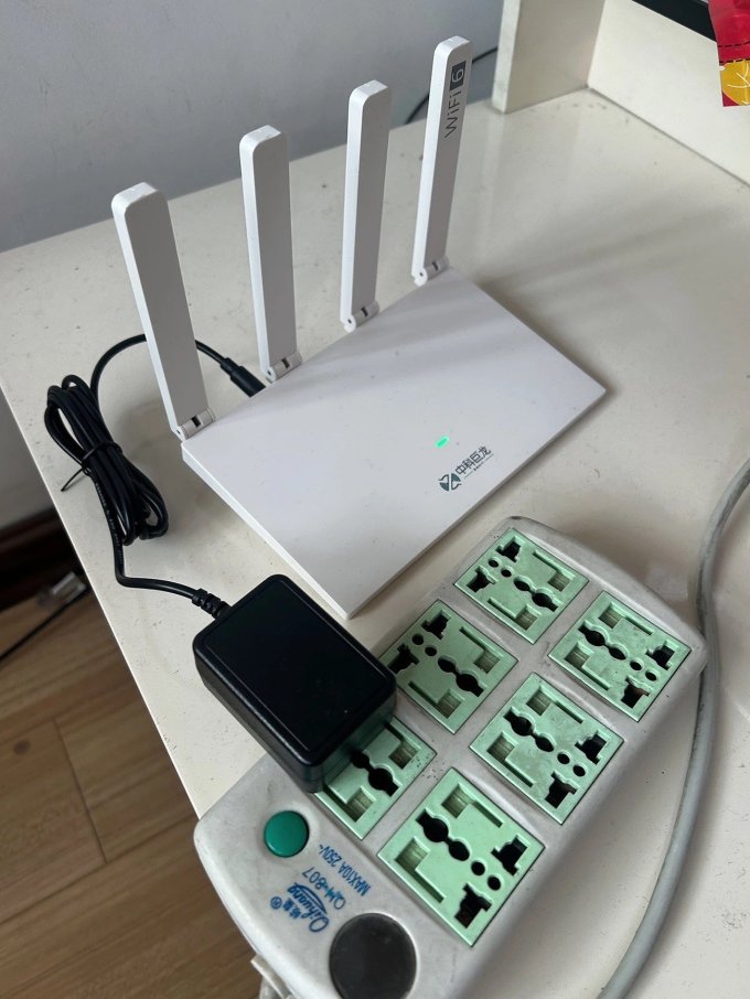 中科巨龙移动随身WiFi 高性能与便携设计的完美融合